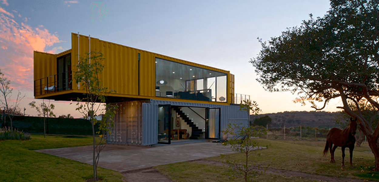 Casa Container Customizada no campo