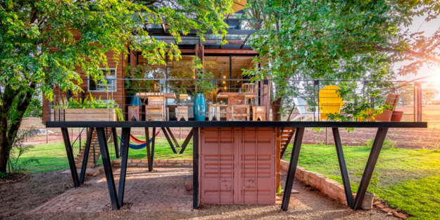 Casa Container Suspensa