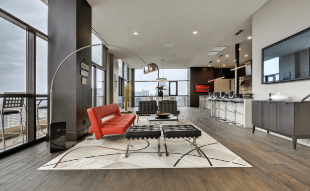 Sala-de-estar-ampla-da-casa-container